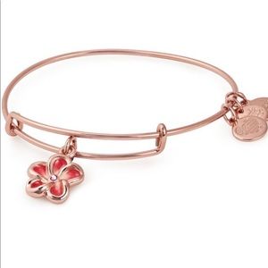 NWT Alex and Ani Tropical Flower Infusion Bangle